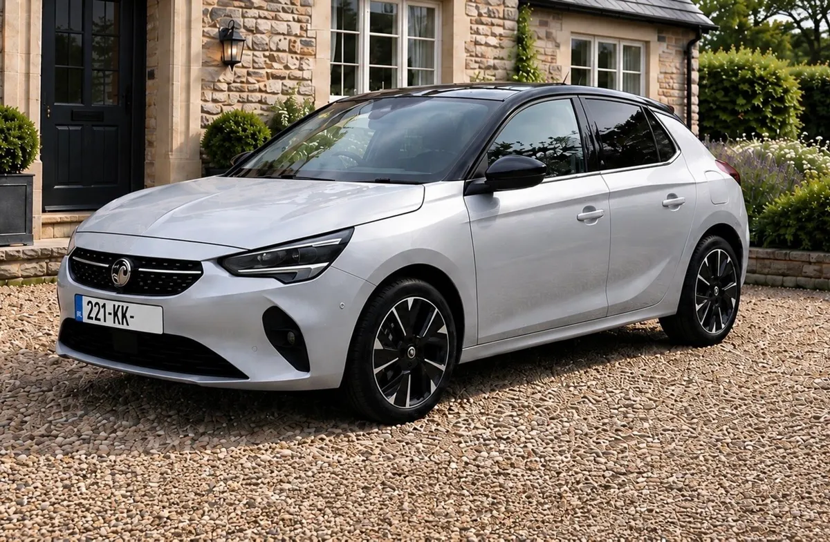 2022 Corsa Electric Elite Premium 50KWH - Image 2