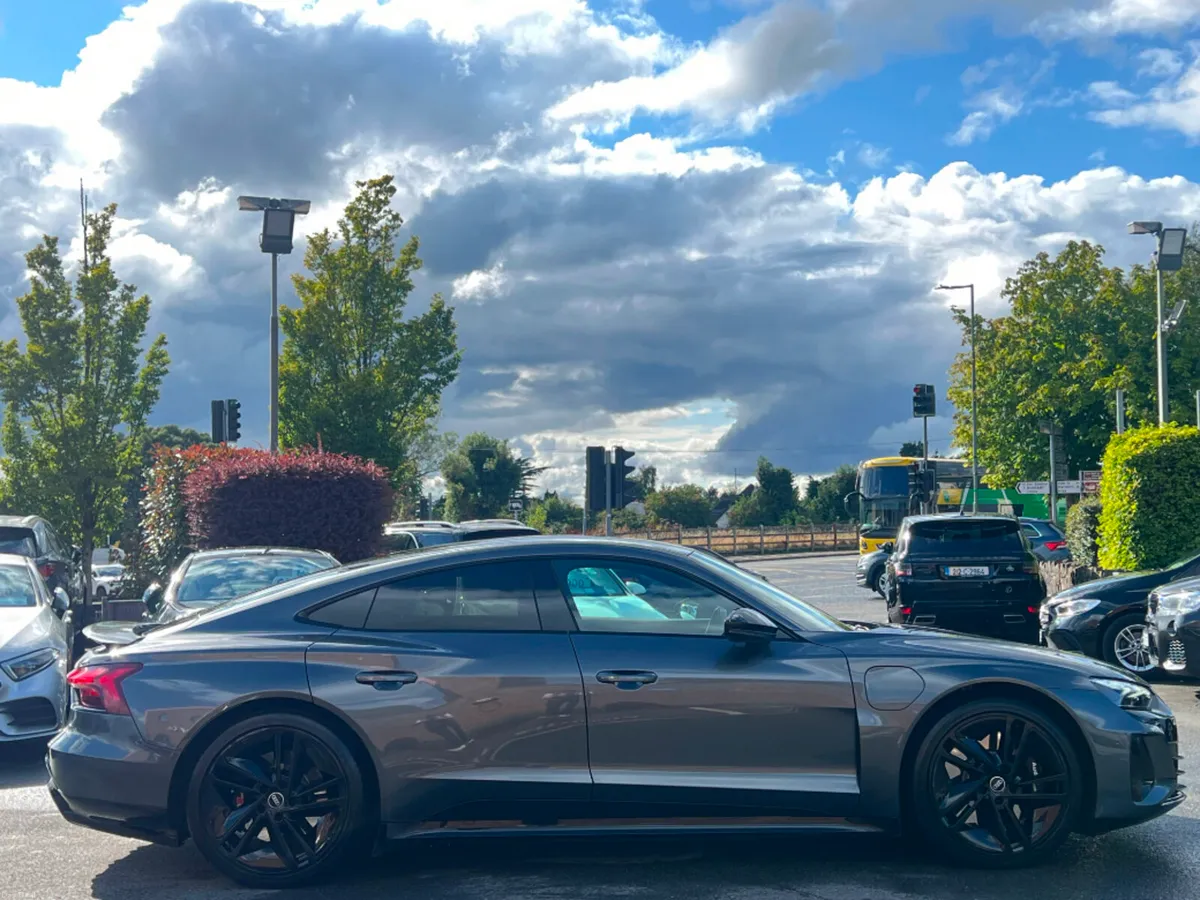 Audi e-tron GT GT RS 645BHP *1 OWNER IRISH CAR* - Image 4