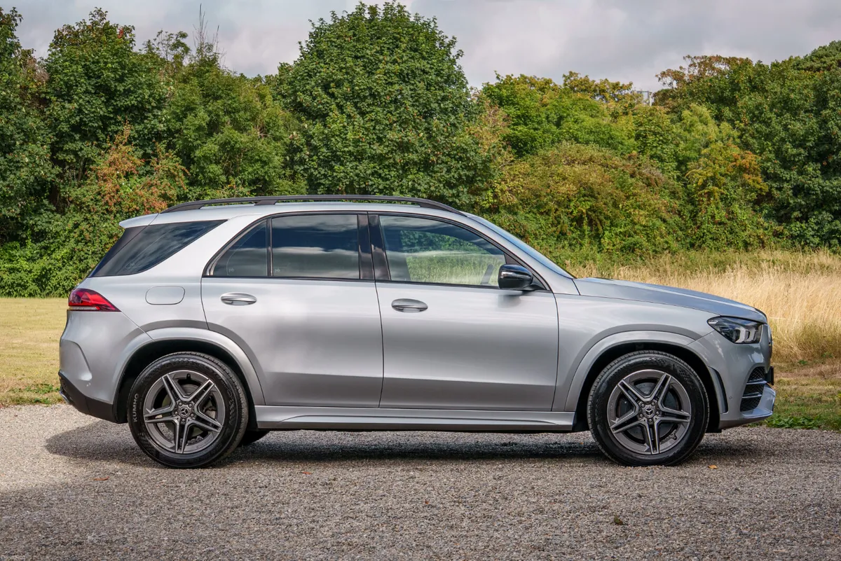 2019 Mercedes-Benz GLE 300d AMG Night Edition - Image 5