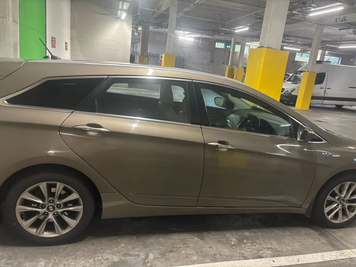 Hyundai i40 - Image 2