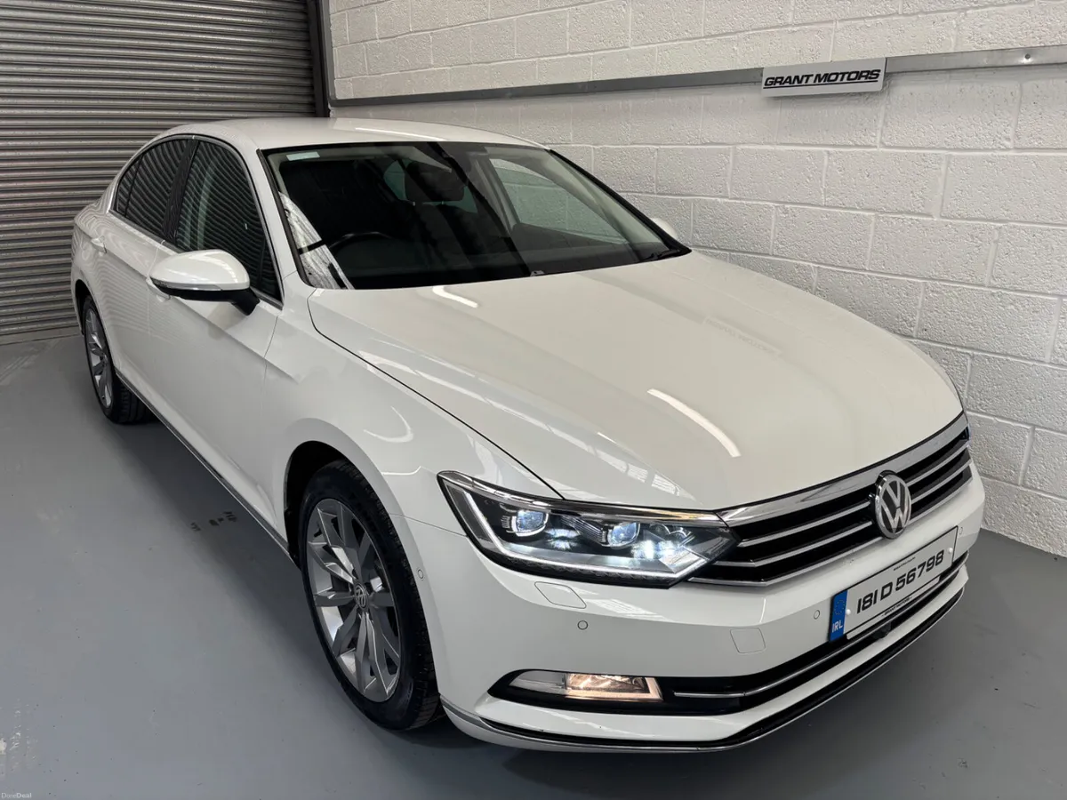 2018 (181) Volkswagen Passat Highline | Low KM - Image 1