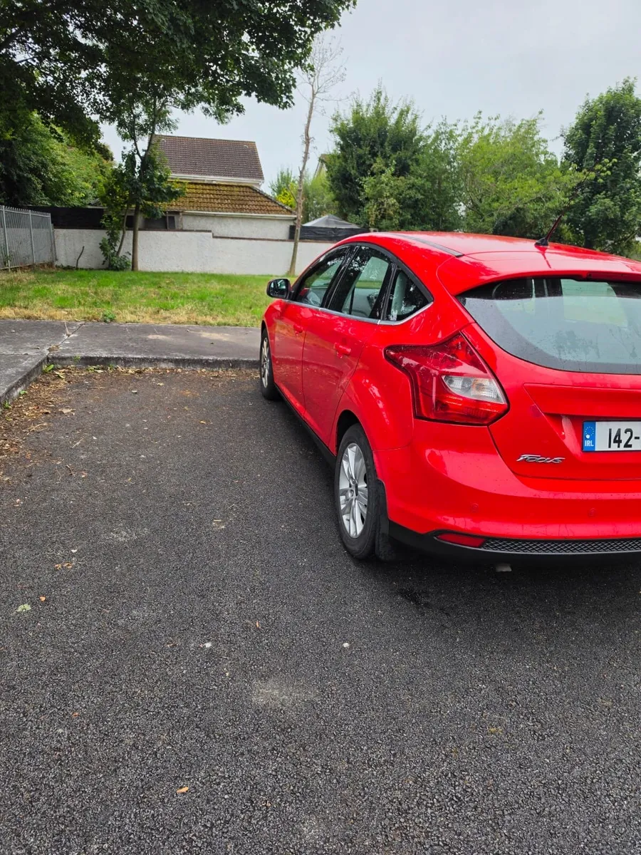 142 Ford Focus Titanium- 1.6 Diesel - NCTD 06/27 - Image 3