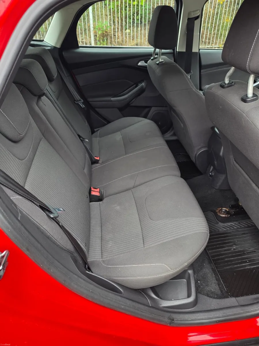 142 Ford Focus Titanium- 1.6 Diesel - NCTD 06/27 - Image 6