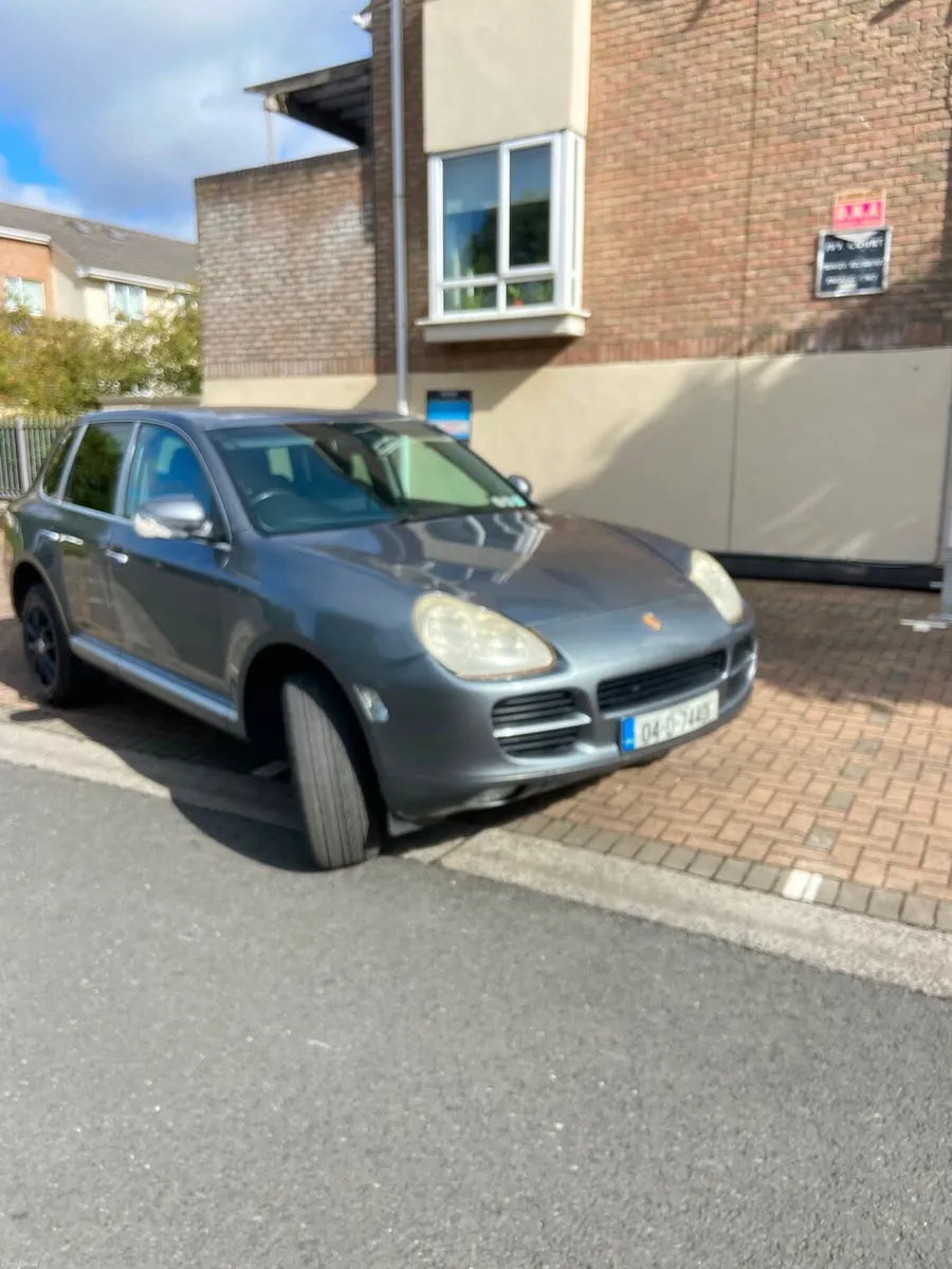 Porsche Cayenne - Image 5