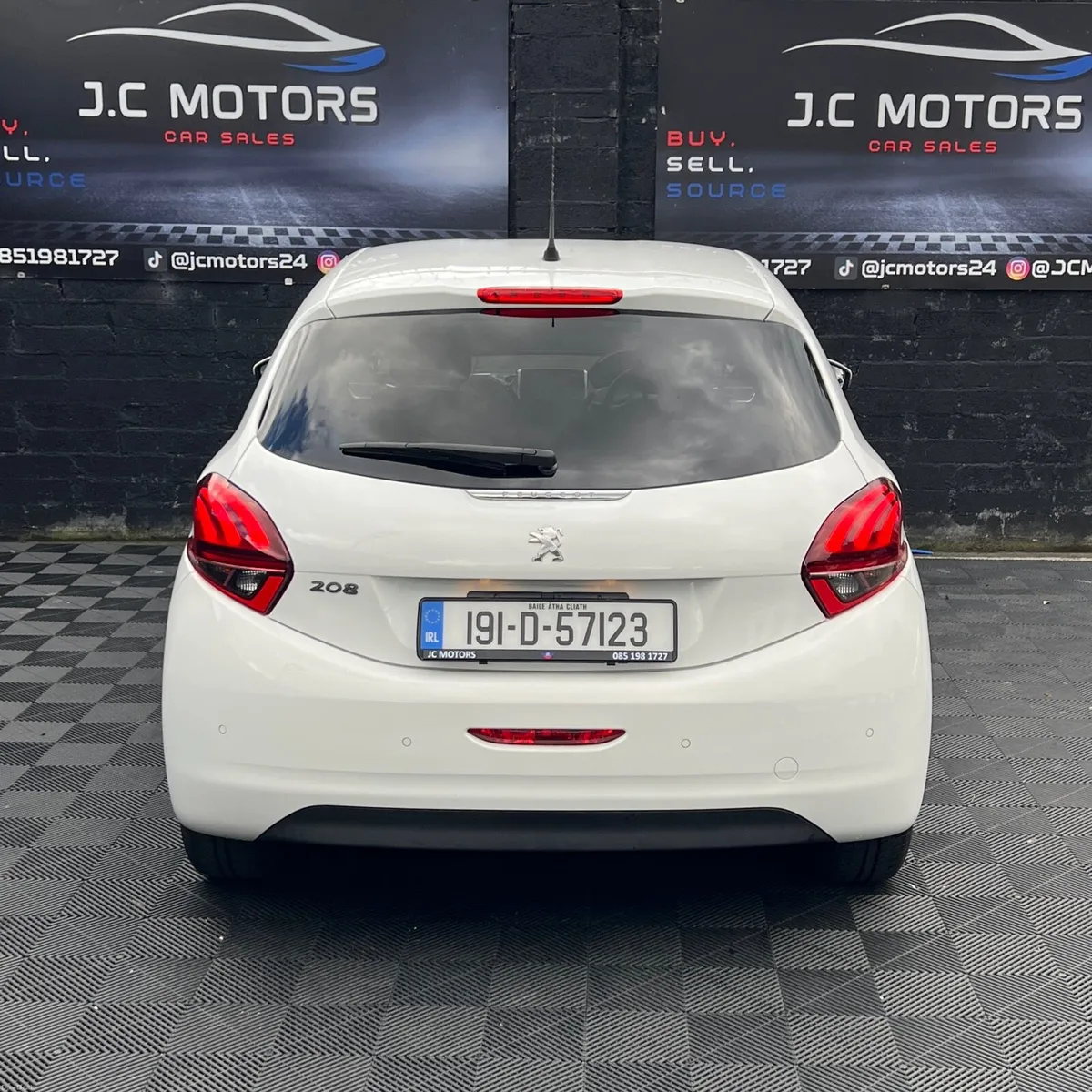 2019 Peugoet 208 (Low KM) Automatic - Image 5