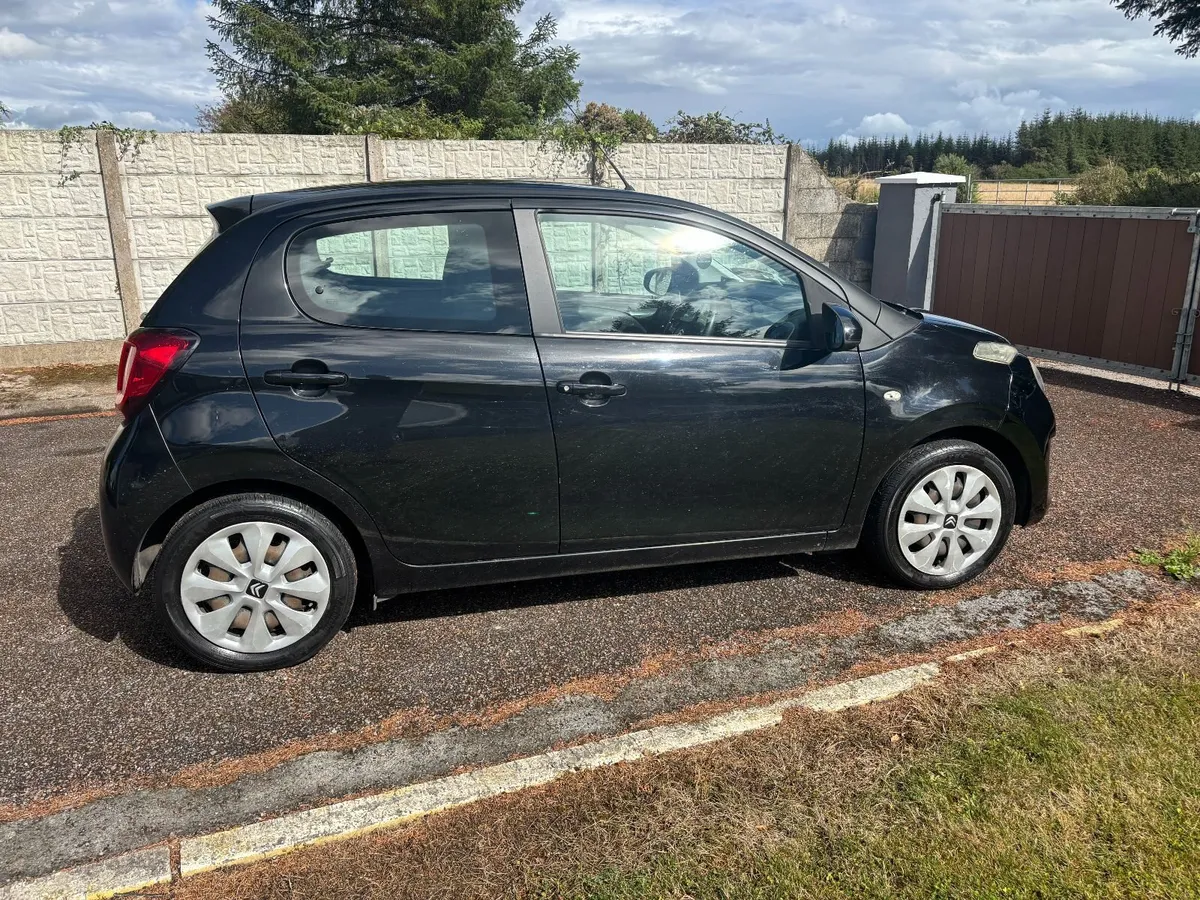 Low Miles AUTOMATIC Citroen C1 2015 - Image 3