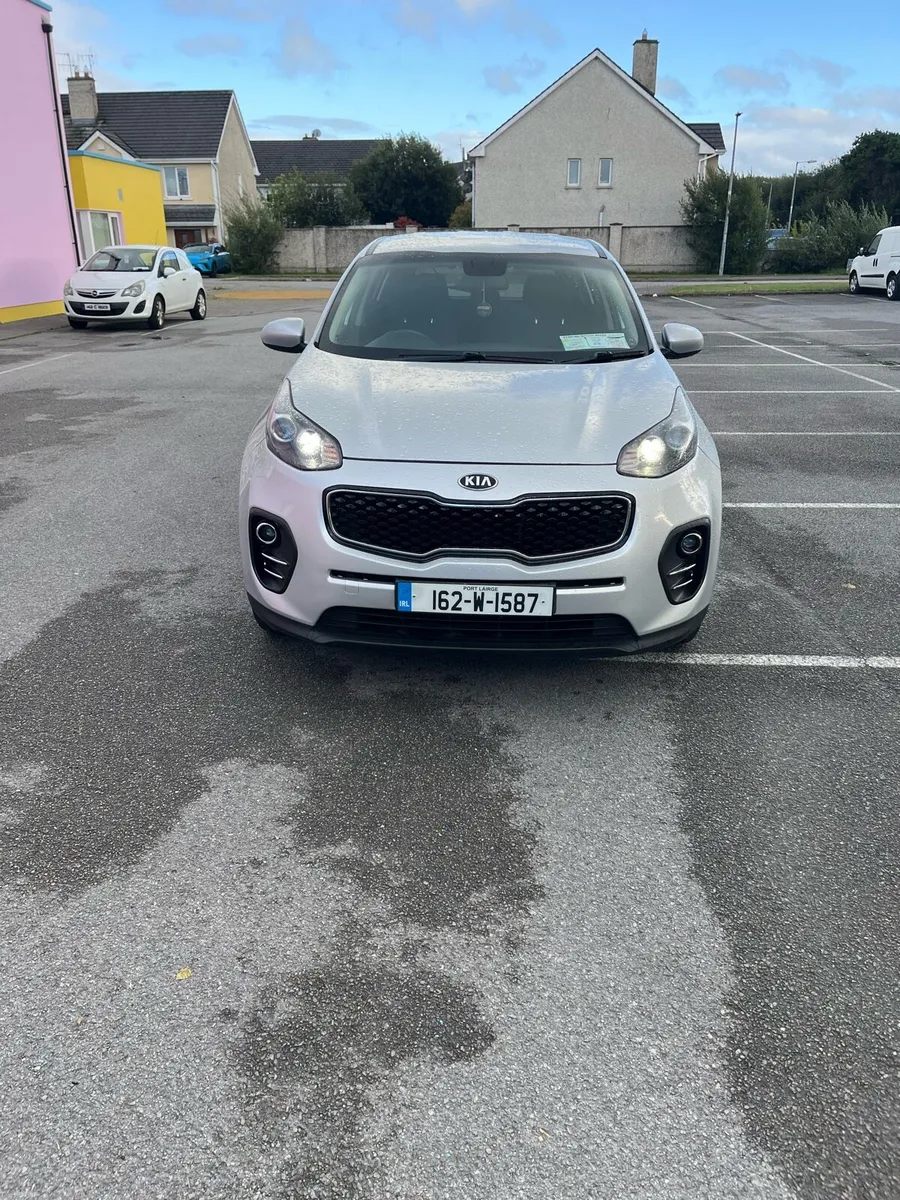 Car - Image 2