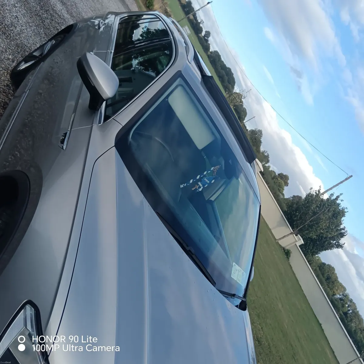 Volkswagen Tiguan 2017 - Image 2