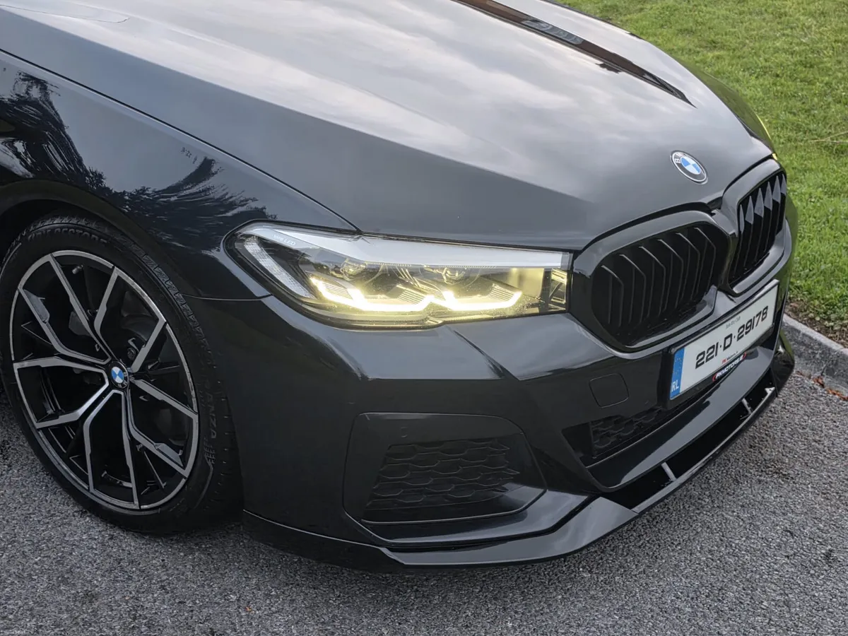 BMW 5-Series 2022 520D - Image 5