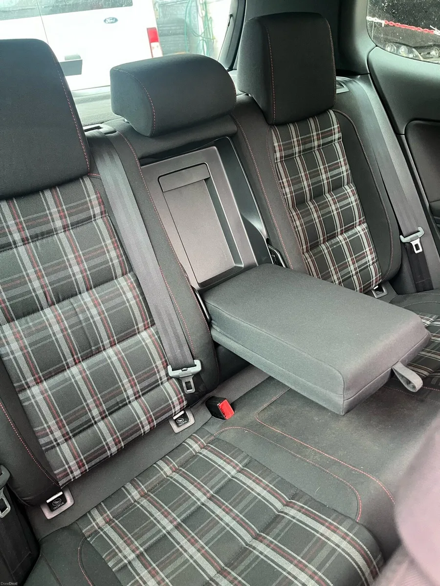 Car - Image 6