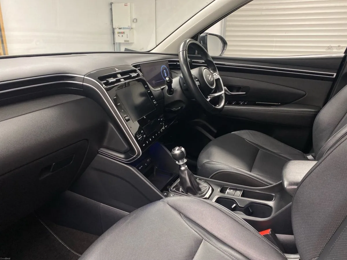 Hyundai Tucson 2WD Executive - Image 2