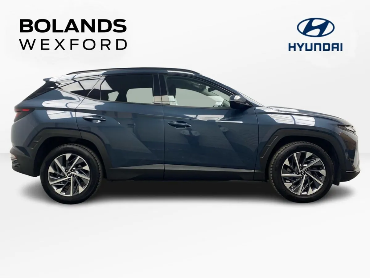 Hyundai Tucson 2WD Executive - Image 4