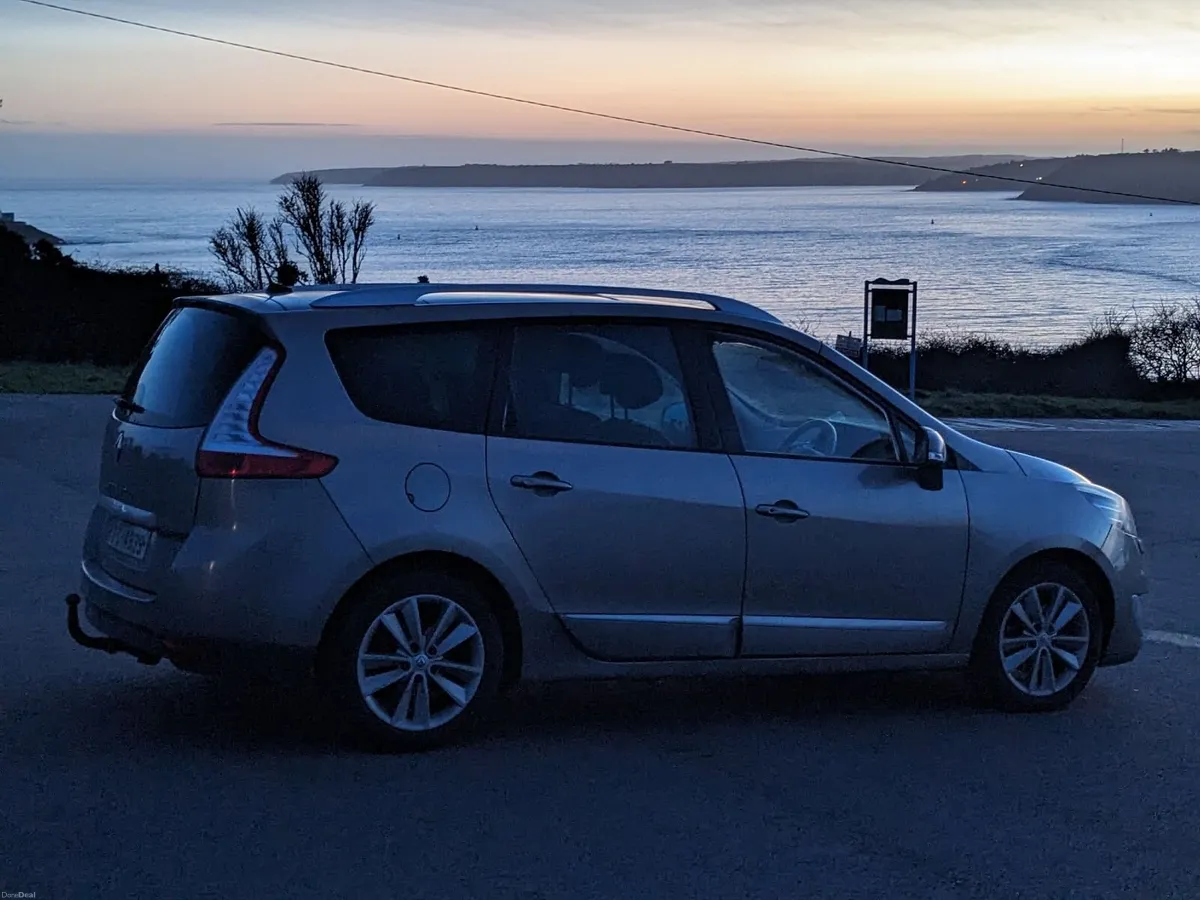7 seater Grand Scenic Luxe spec - Image 1