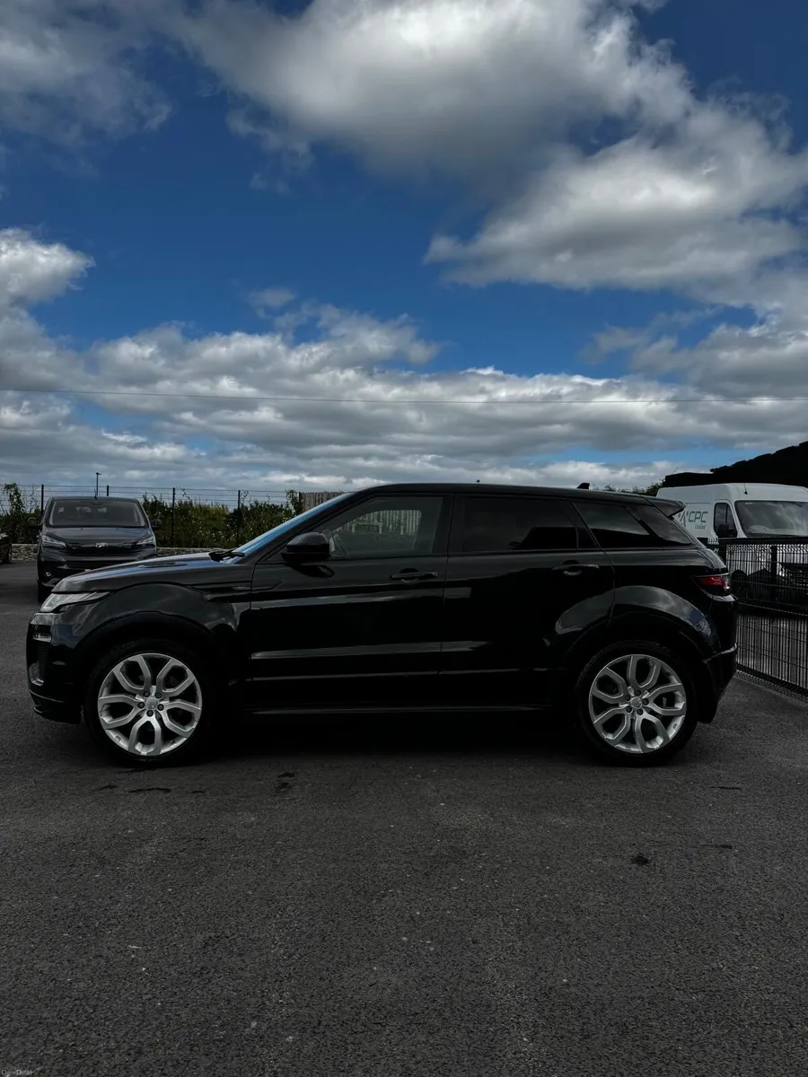 Land Rover - Image 3