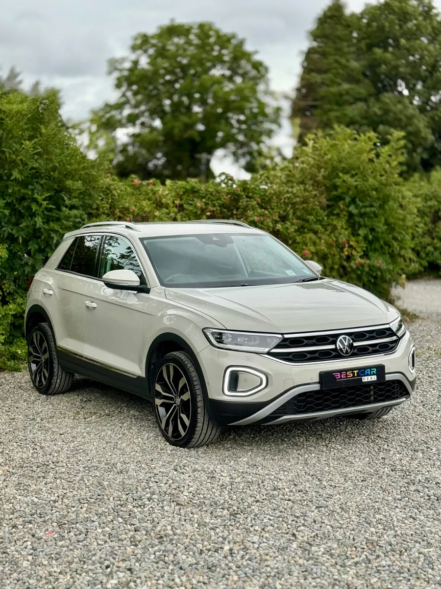 2023 Volkswagen T-Roc Style 1.5TSI 150HP Automatic - Image 2