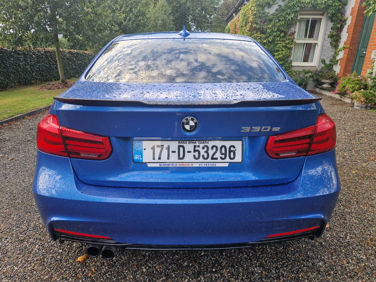 BMW 330e M-SPORT SHADOW EDITION,PRISTINE, WARRANTY - Image 5