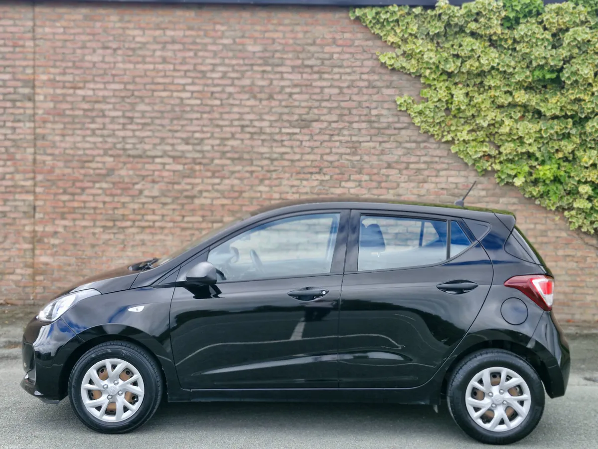 Hyundai i10 LOW KMS FINANCE AVAILABLE - Image 4