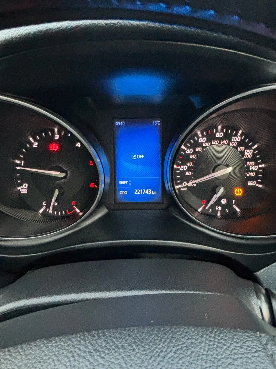 2018 Toyota avensis - Image 5