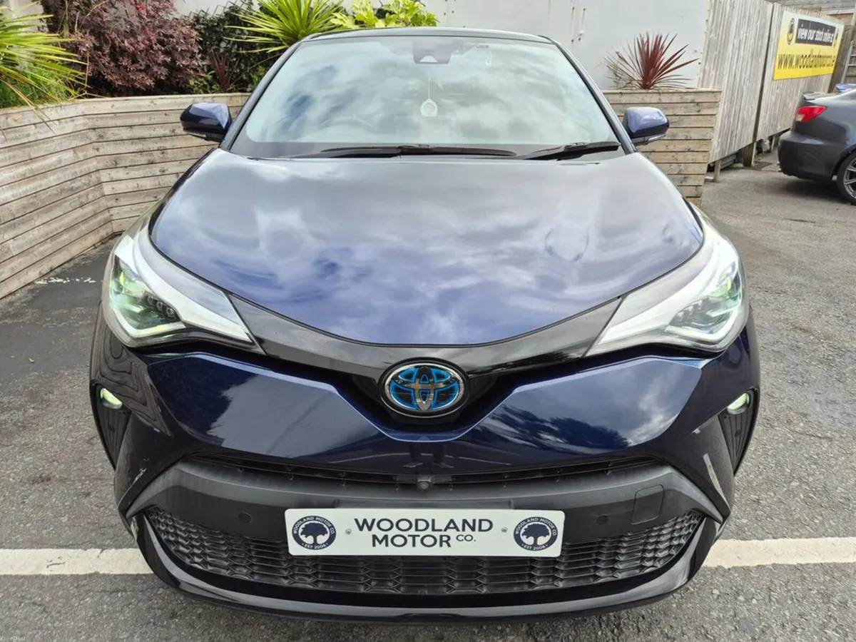 Toyota C-HR 1.8 HYBRID / SOL G-PACK NERO EDITION / - Image 4