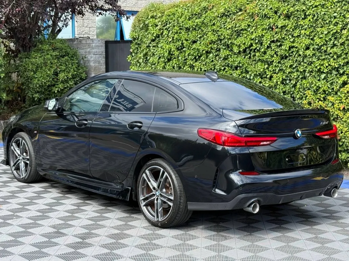 BMW 2-Series 218d M-SPORT COMPETITION 2.0 D AUTO / - Image 5