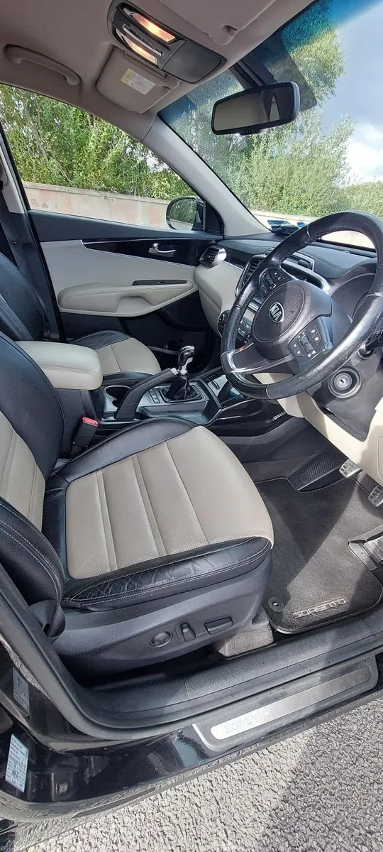 Kia Sorento 2017 - Image 4