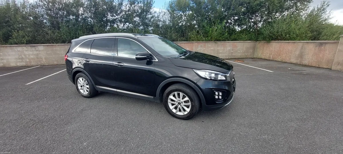 Kia Sorento 2017 - Image 1