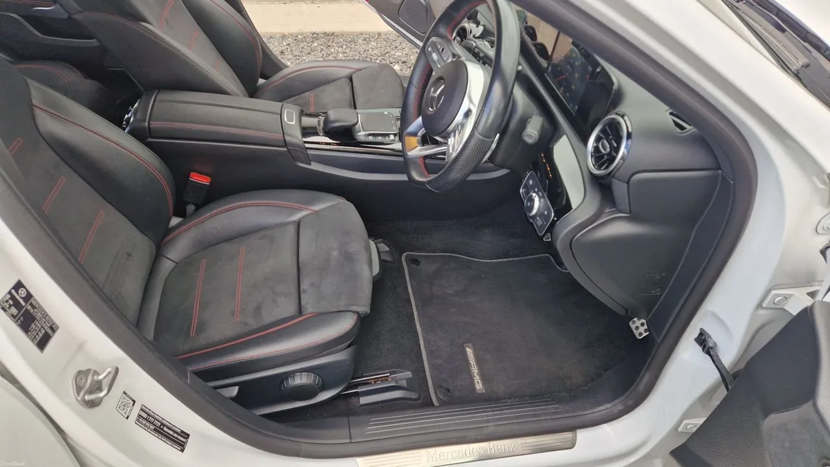 Mercedes-Benz A-Class AMG line 2.0 DSL Auto - Image 5