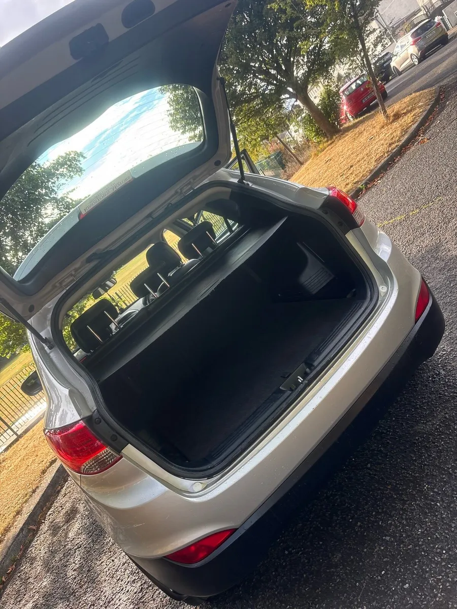 Hyundai ix 35 - Image 6
