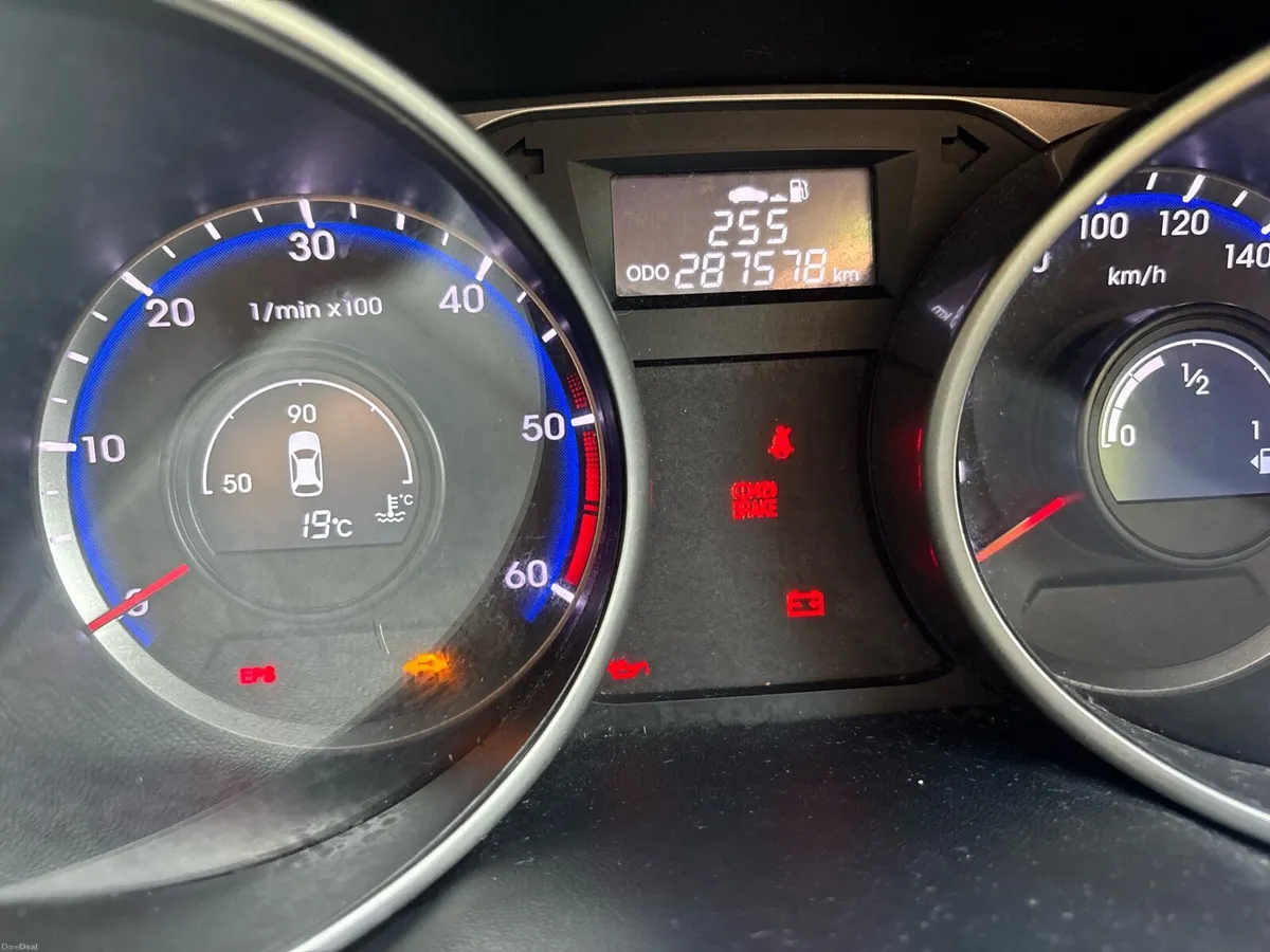 Hyundai ix 35 - Image 2