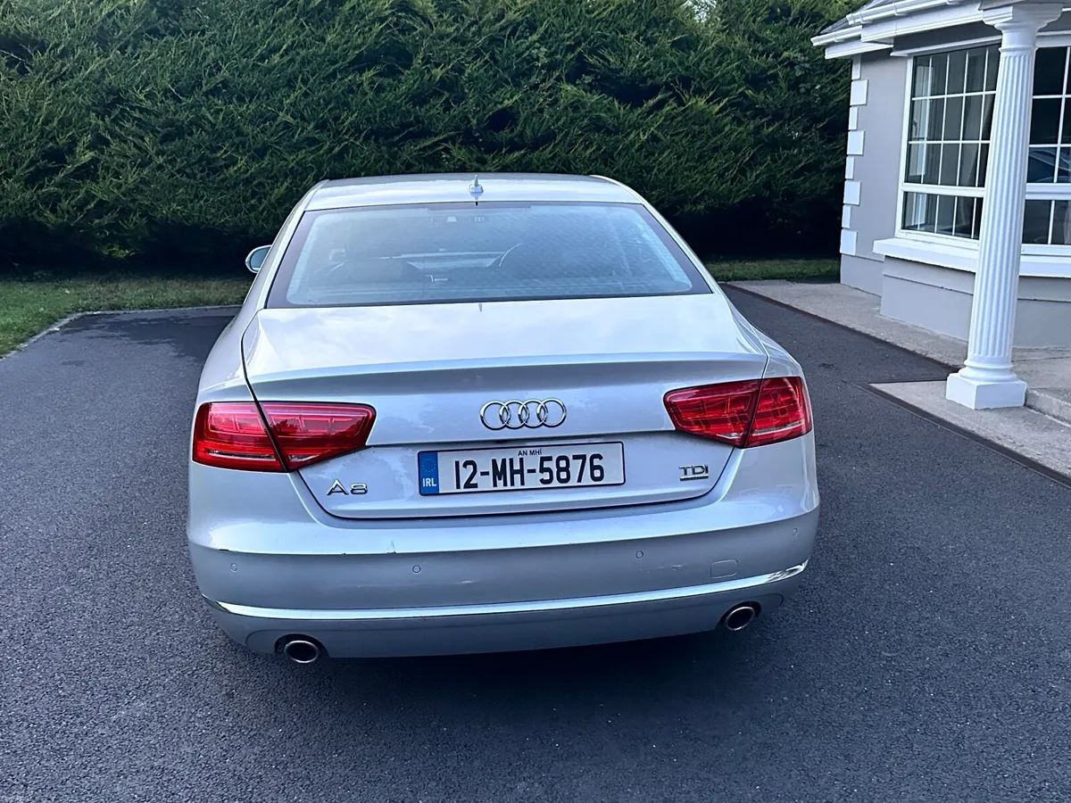 Audi A8 2012 - Image 4