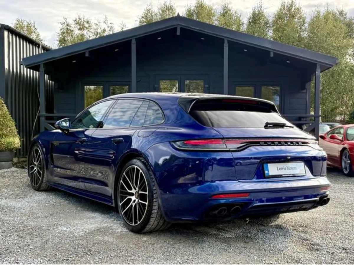 Porsche Panamera 4 E-HYBRID SPORT TURISMO PLATINUM - Image 4