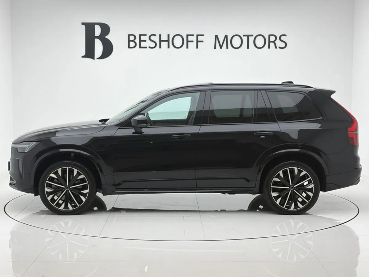 Volvo XC90 T8 PLUS 7 SEATER=LIGHT INTERIOR//PAN RO - Image 2
