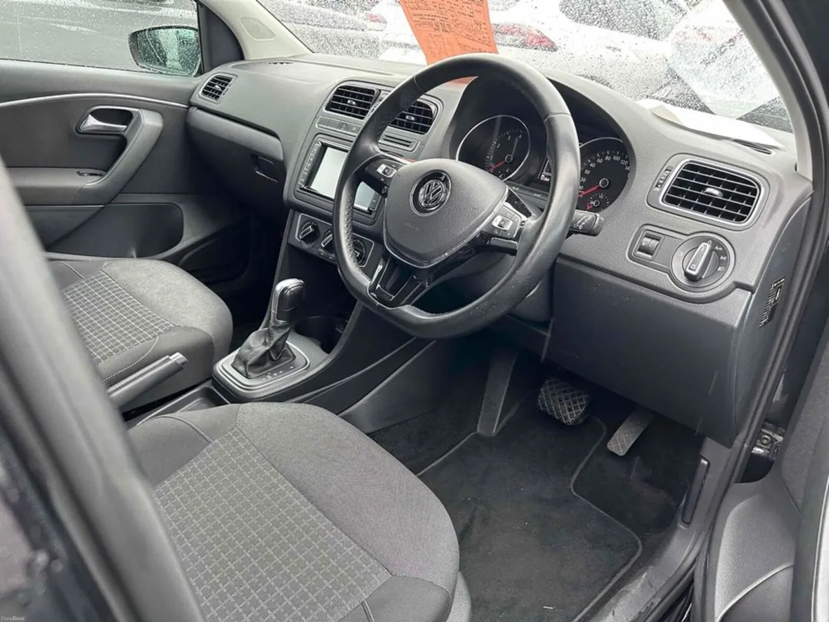 Volkswagen Polo Premium Edition - Image 3