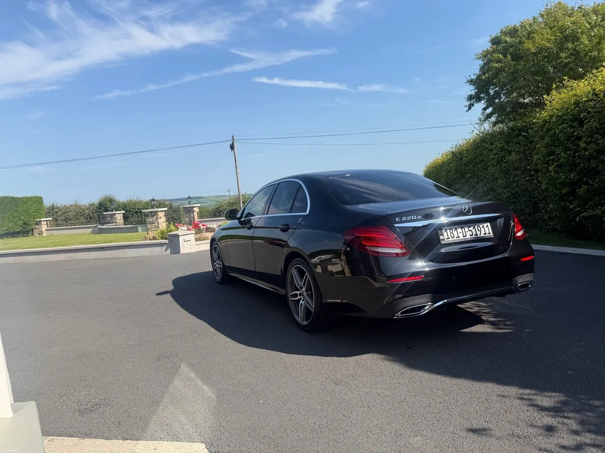Mercedes Benz E220 AMG - Image 6