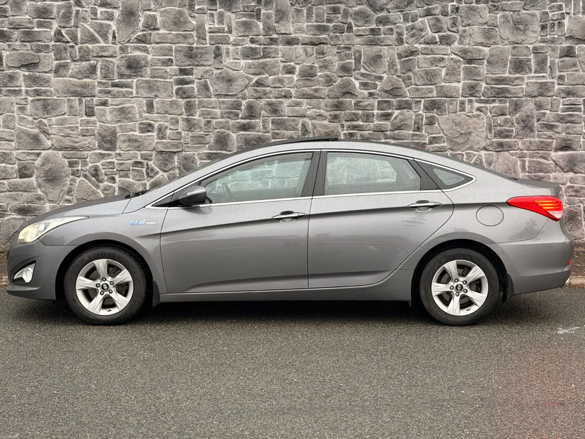 🚗2015 HYUNDAI I40 1.7TOP SPEC🚗NEW NCT+SUNROOF - Image 3