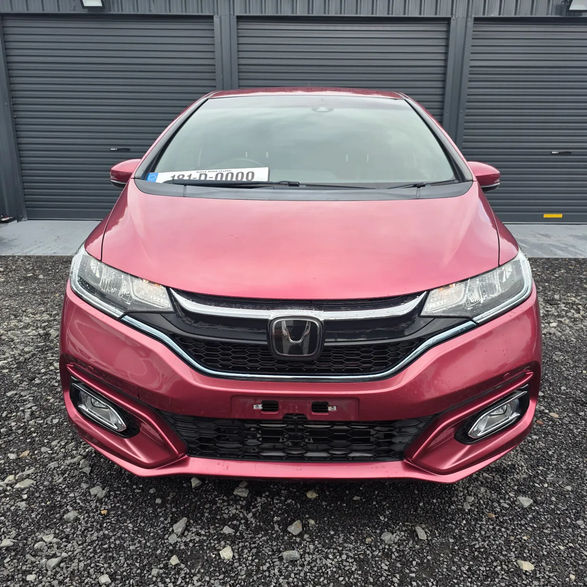 Honda Fit Hybrid Automatic 2018 Full Leather - Image 2