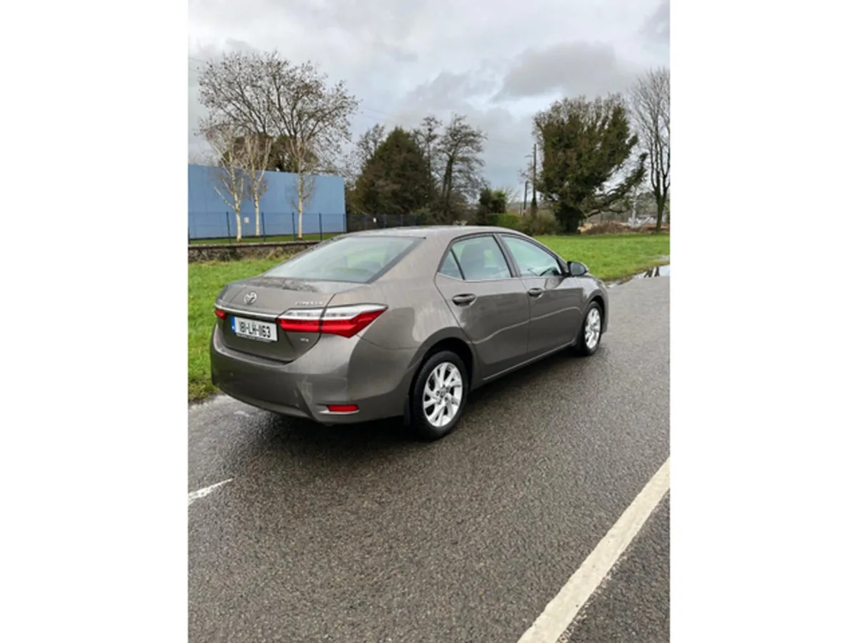 Toyota Corolla 1.4 D-4D LUNA 4DR - Image 6