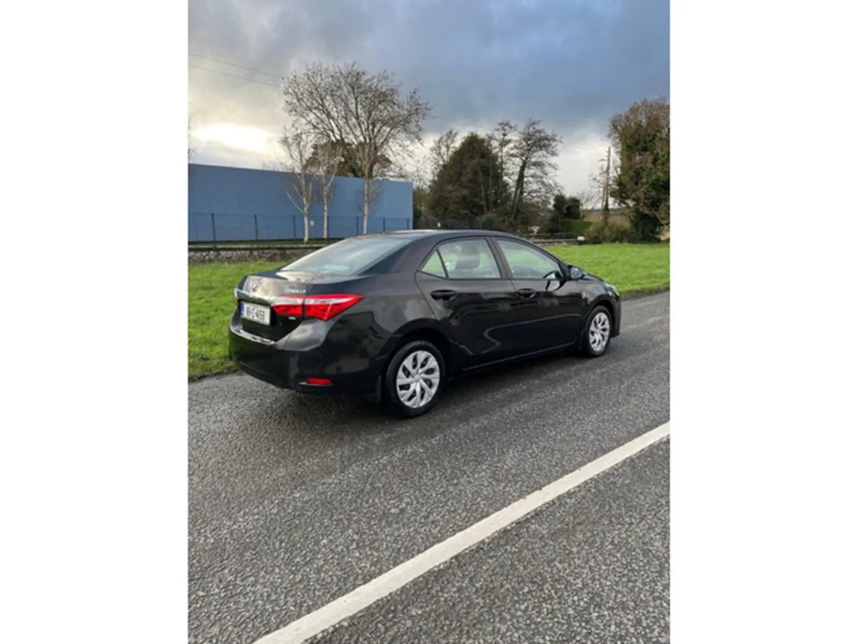 Toyota Corolla 1.4 D-4D TERRA 4DR - Image 4