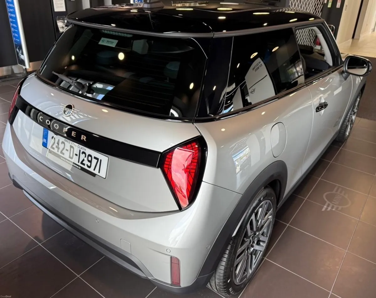 Mini Cooper. - Image 3