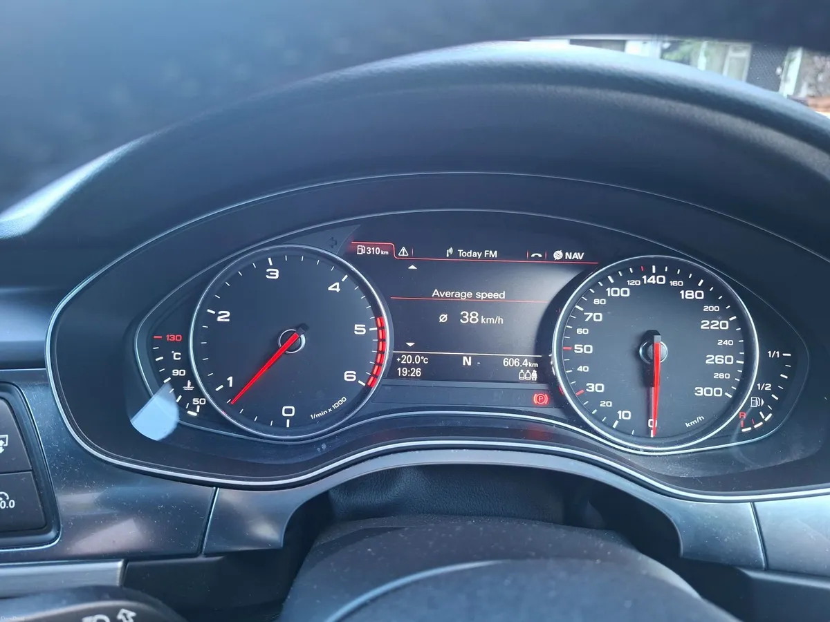 Audi A6 S Line 2012 - Image 2