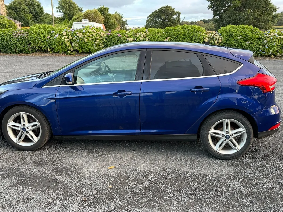 Ford Focus 1.5L TDCI Zetec - Image 5