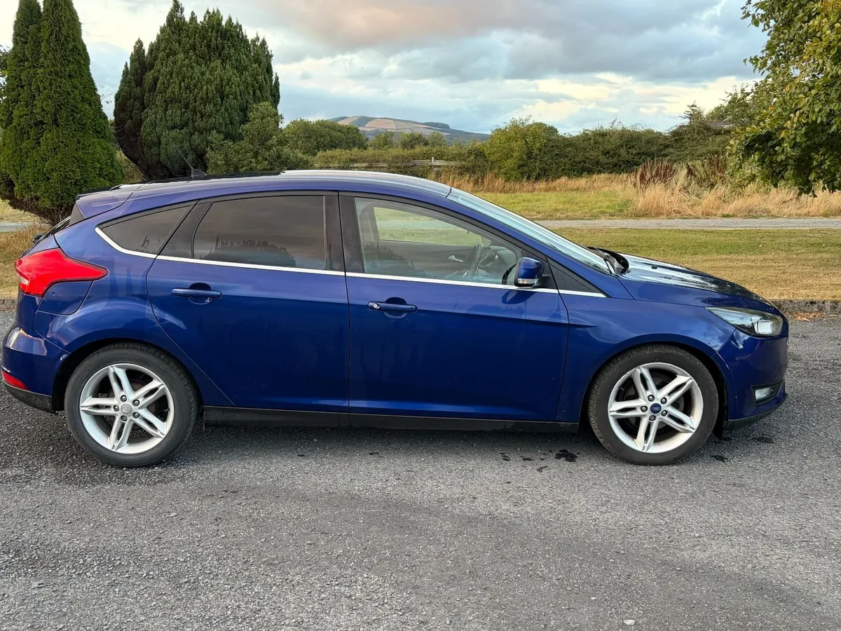 Ford Focus 1.5L TDCI Zetec - Image 3