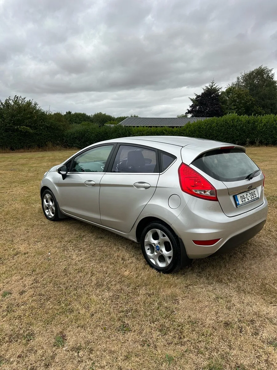 09 Fiesta New nct, low Milage - Image 5