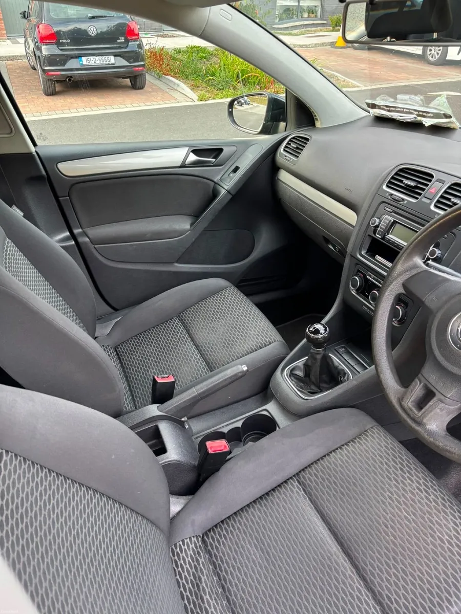 Volkswagen Golf 2011 - Image 3