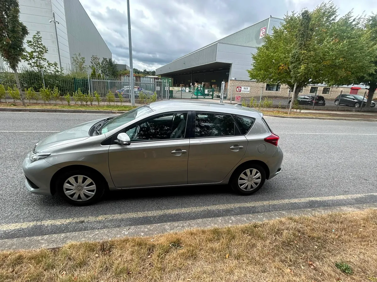 Toyota Auris 2016 FULL TOYOTA HISTORY - Image 3