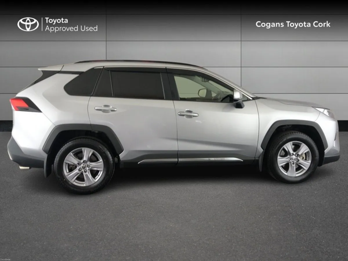 Toyota RAV4 Hybrid Luna - Image 3