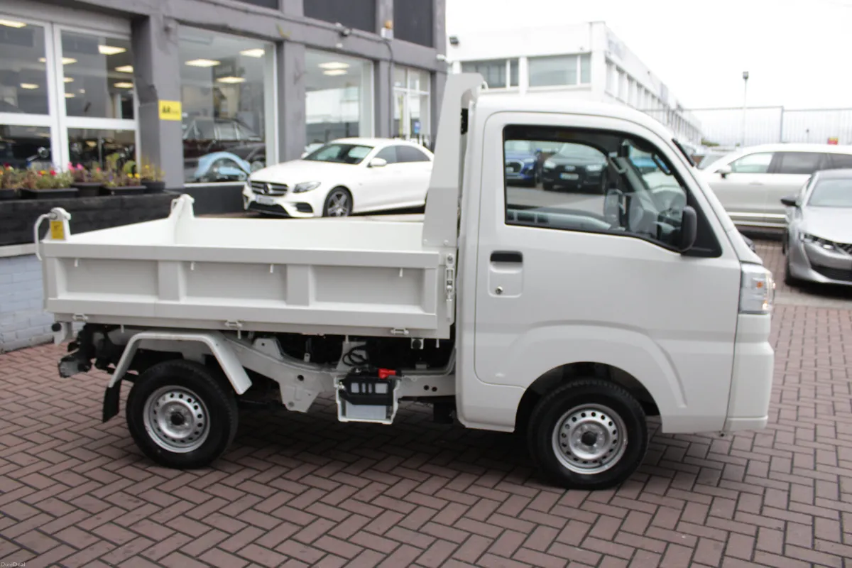 AWD FOUR WHEEL DRIVE TIPPER - Image 3