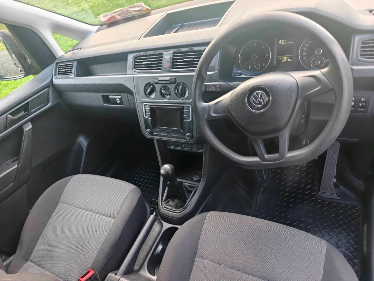 Volkswagen Caddy Highline 2.0ltr - Image 3