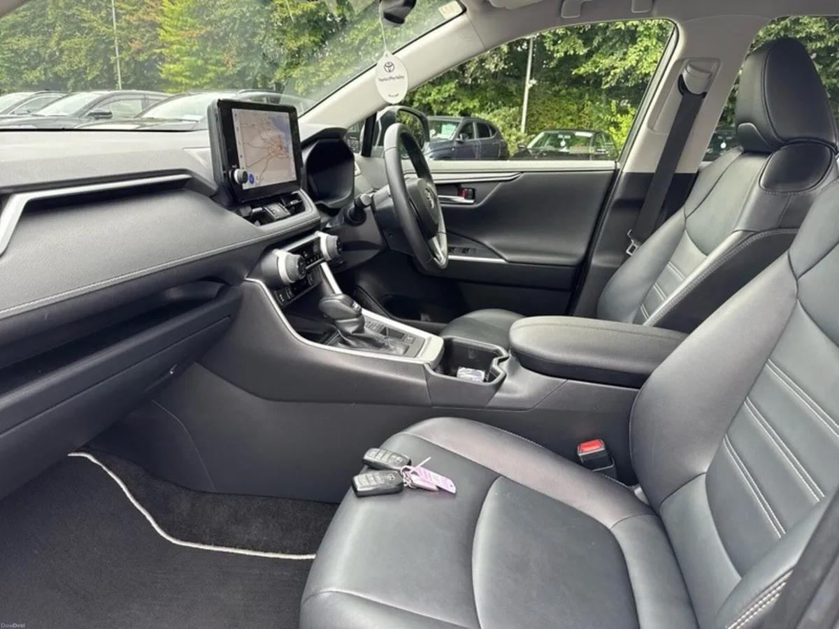 Toyota RAV4 RAV4 HYBRID SOL - Image 6