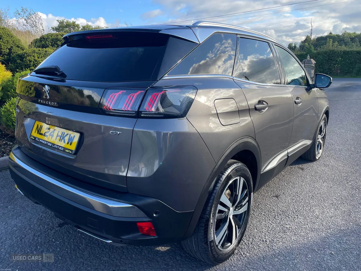 Peugeot 3008 DIESEL ESTATE - Image 4